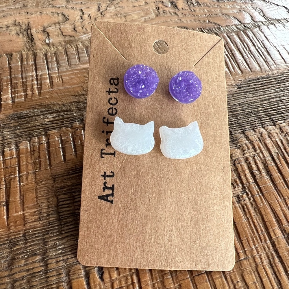 Handmade Resin Purple Druzy & Frosted Cat Stud Set